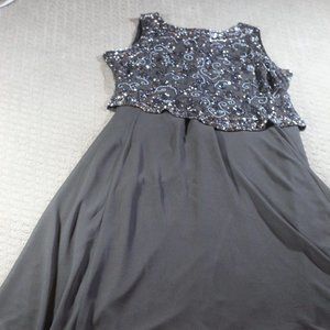 NWT J Kara New York Grey Beaded Bodice Chiffon Skirt Dress